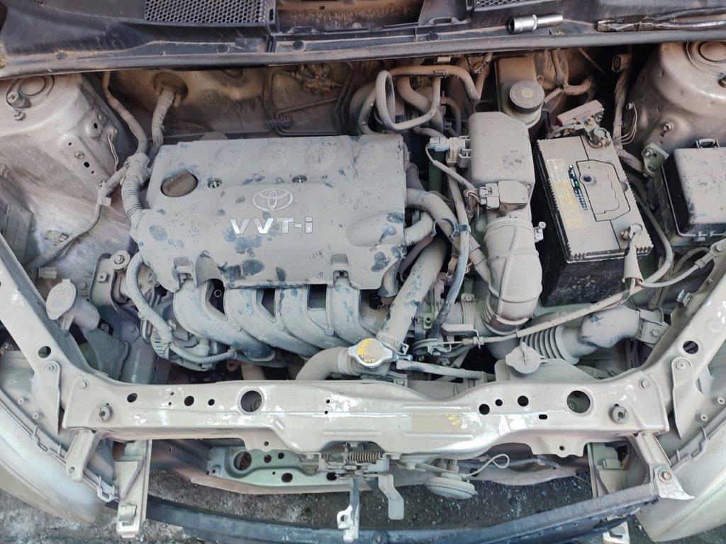 Toyota YARIS 2000    EN DESARME